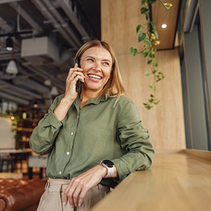 Lady schedules consultation over the phone